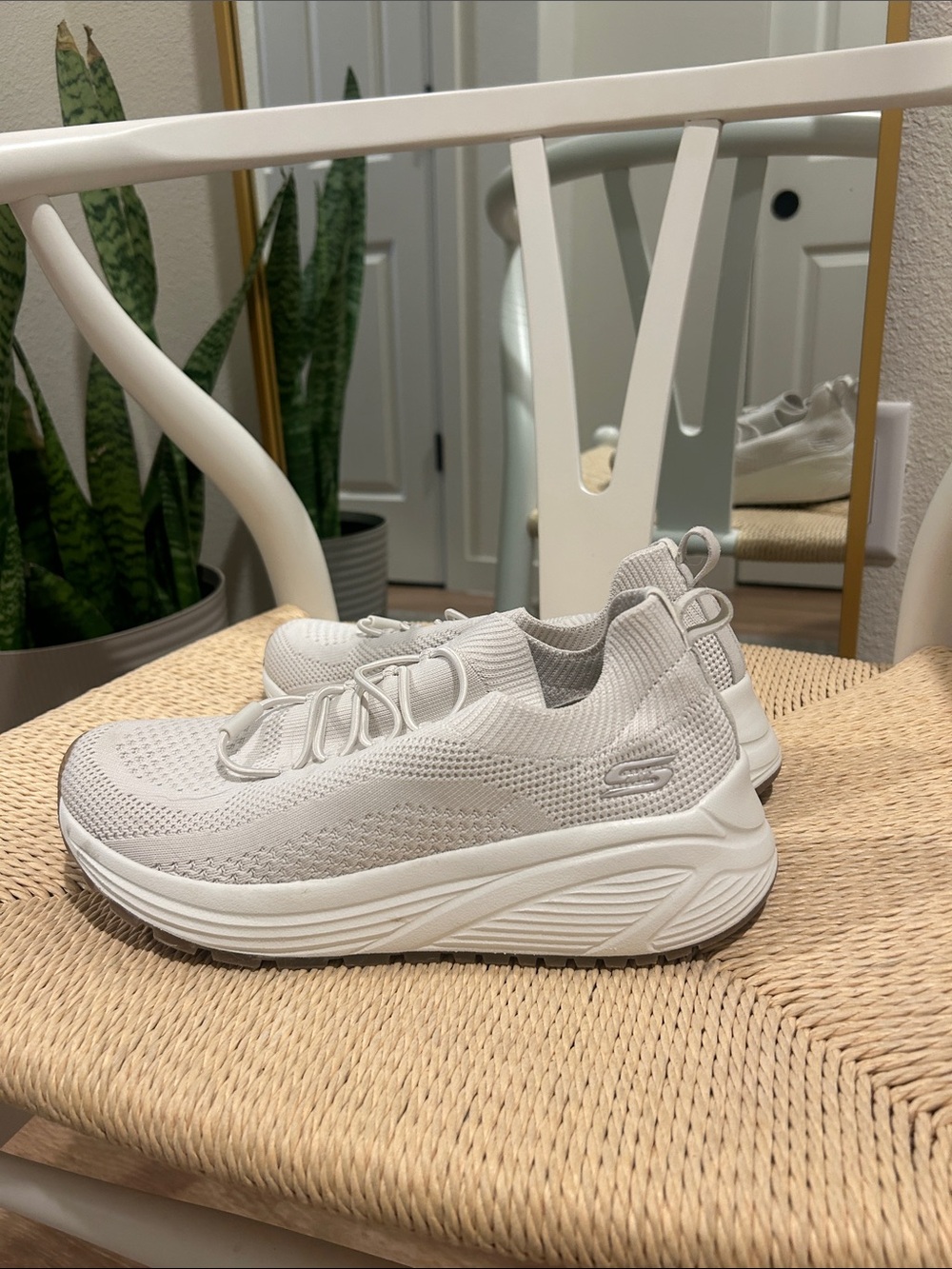 White Skechers sneakers